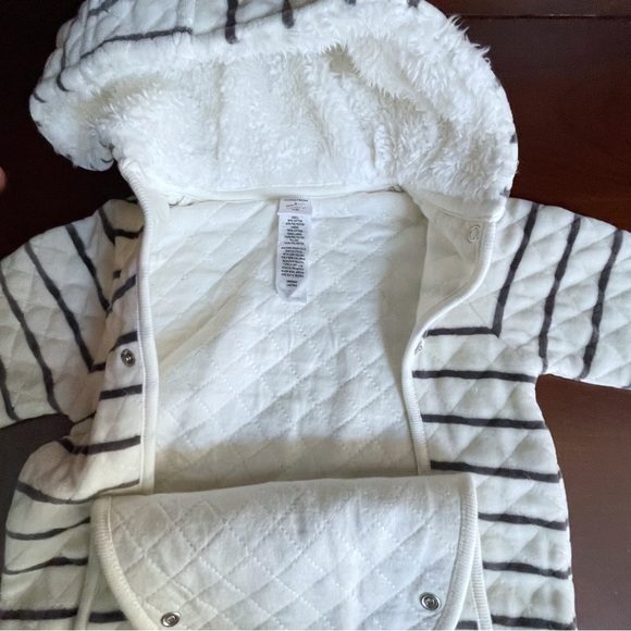 NWT Nordstrom Baby Quilted Hooded Bunting 3M NWT Ivory Stripe Footed One-Piece - Picture 4 of 12